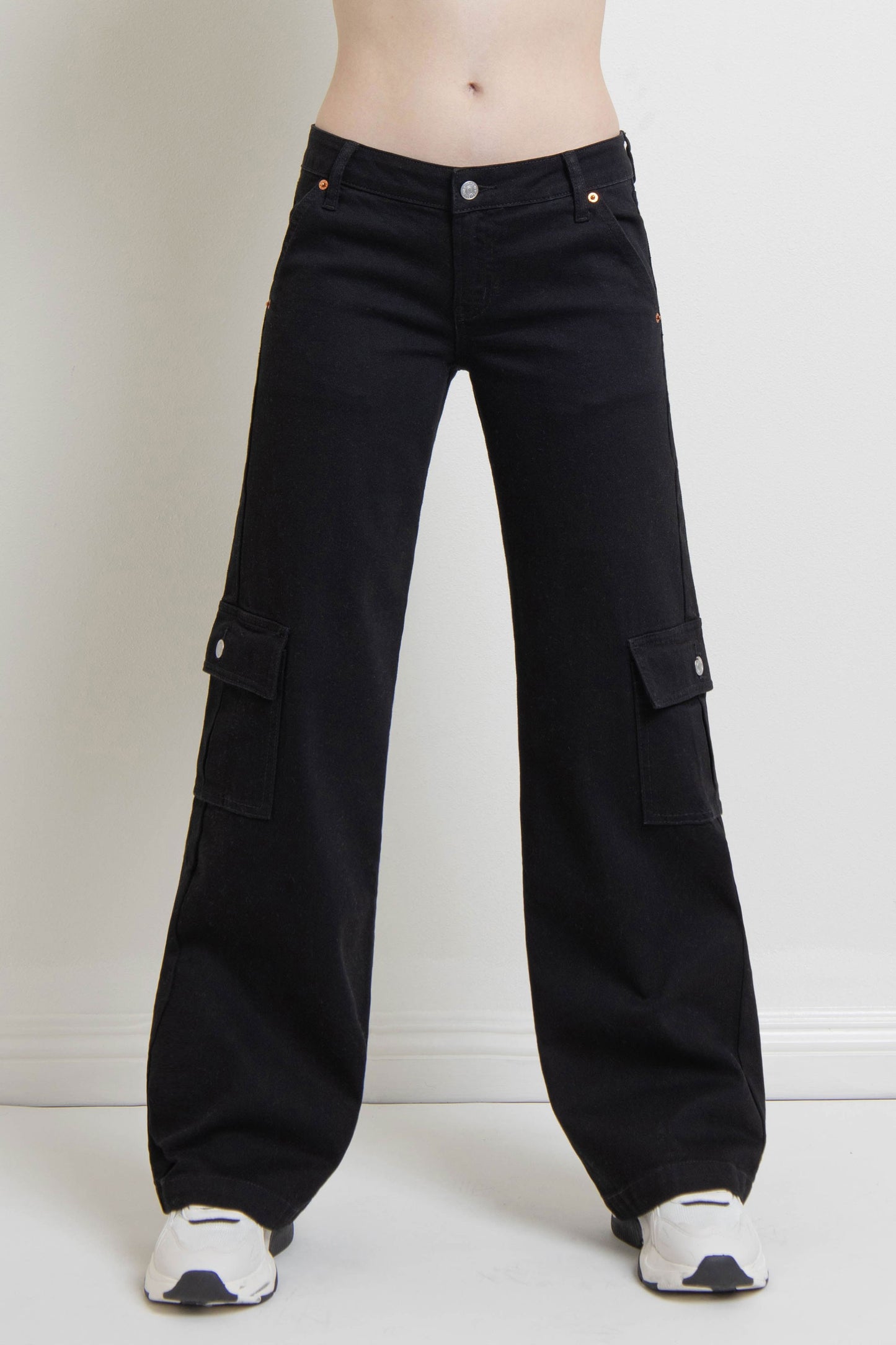 BRENNA WIDE LEG CARGO JEANS